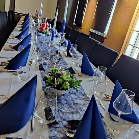 Отель Vertshuset Konow Берген